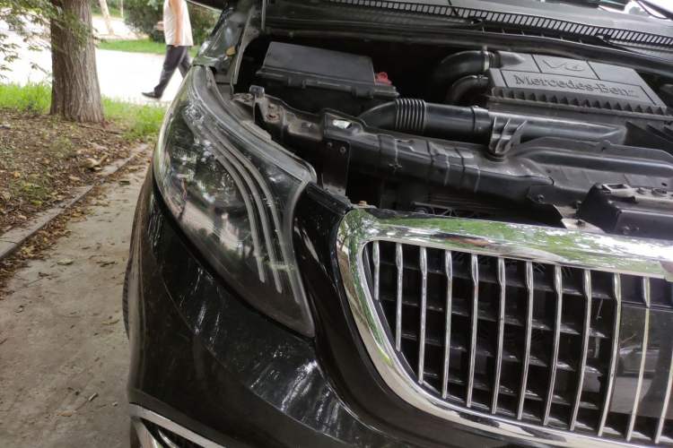 Used Mercedes-Benz Viano 2013 3.0L Navigator Edition Right Front Headlight