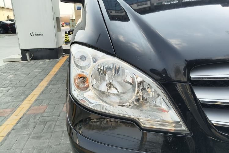 Used Mercedes-Benz Viano 2013 3.0L Comfort Edition Right Front Headlight