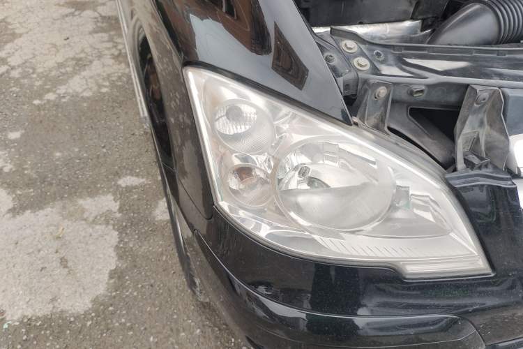 Used Mercedes-Benz Viano 2013 3.0L Hospitality Edition Right Front Headlight