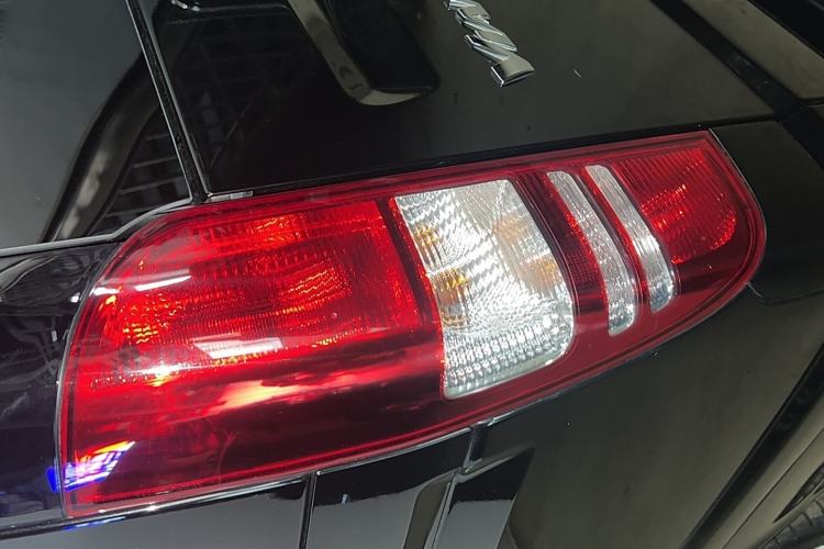 Used Mercedes-Benz Viano 2013 3.0L Navigator Edition Right Front Seat