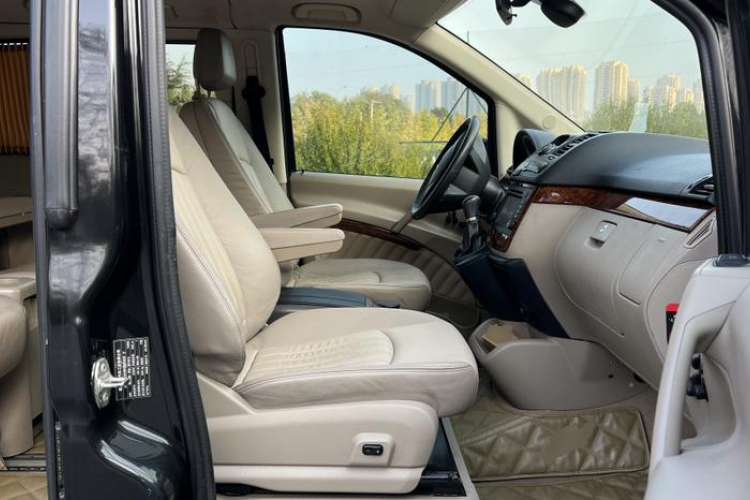 Used Mercedes-Benz Viano 2013 3.5L Haoci version Right Front Seat