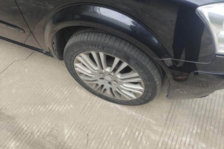 Used Mercedes-Benz Viano 2013 3.5L Haoci version Right Front Wheel Hub