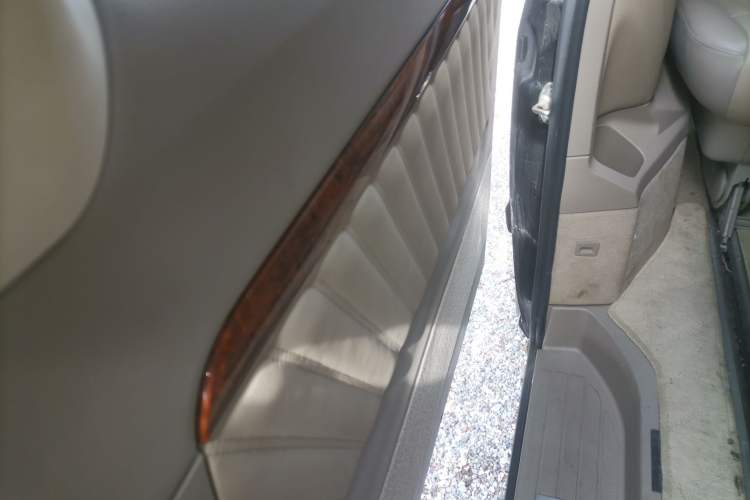 Used Mercedes-Benz Viano 2013 3.0L Comfort Edition Right Rear Door Interior