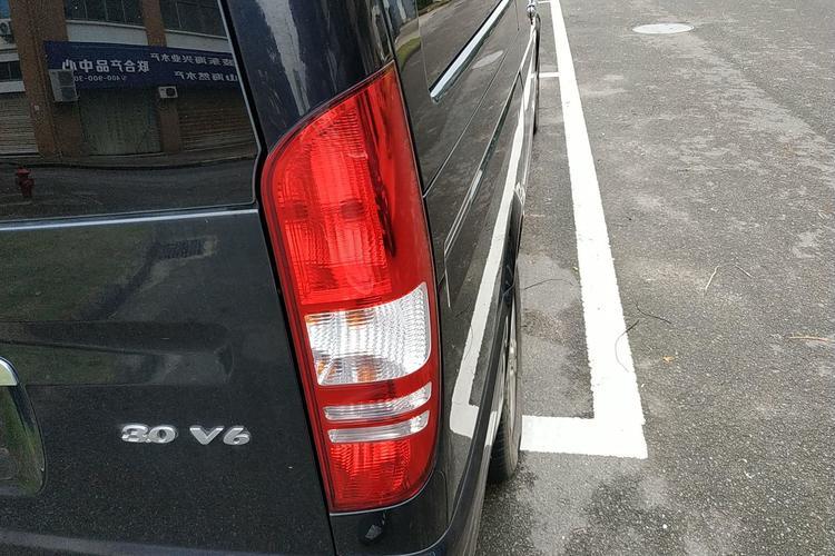 Used Mercedes-Benz Viano 2013 3.0L Navigator Edition Right Rear Taillight