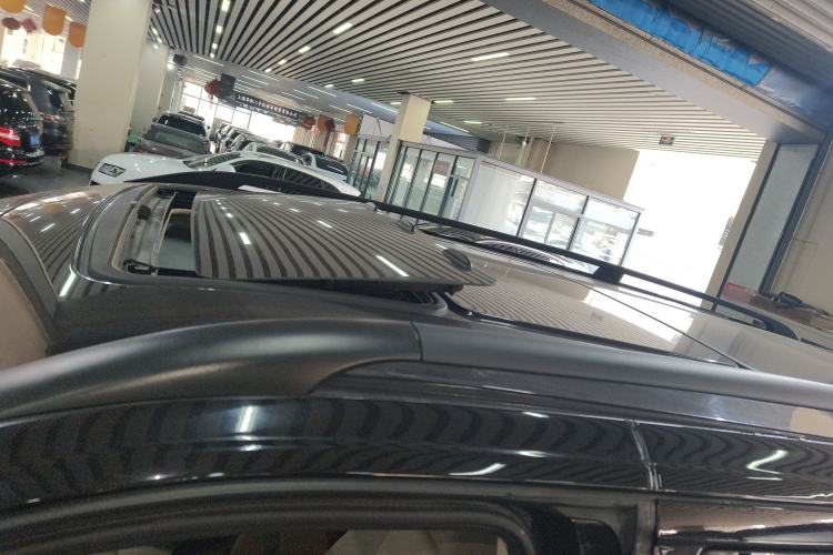 Used Mercedes-Benz Viano 2013 3.0L Navigator Edition Roof