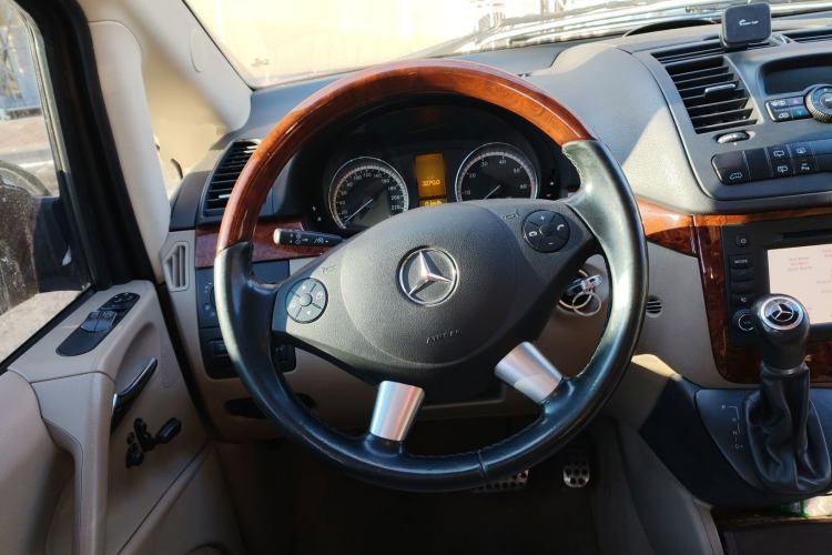 Used Mercedes-Benz Viano 2013 3.0L Navigator Edition Steering Wheel