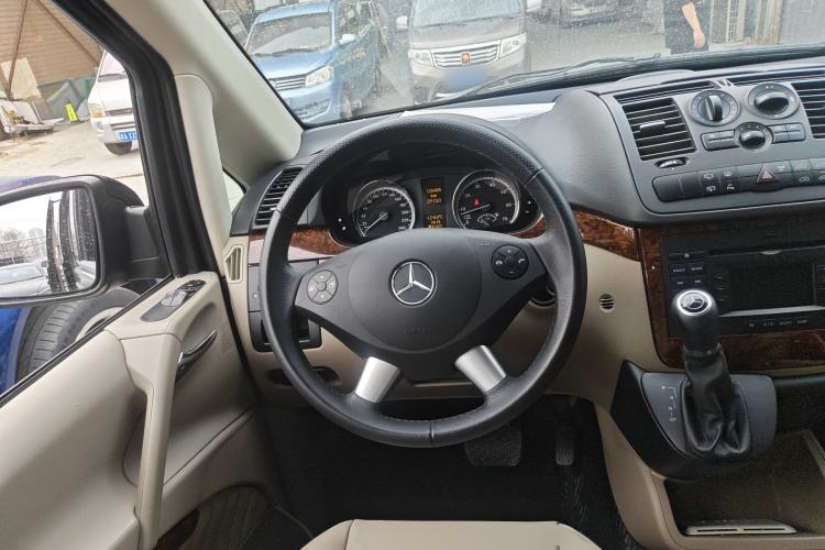 Used Mercedes-Benz Viano 2013 3.0L Comfort Edition Steering Wheel
