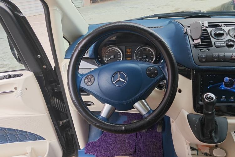 Used Mercedes-Benz Viano 2013 3.0L Comfort Edition Steering Wheel