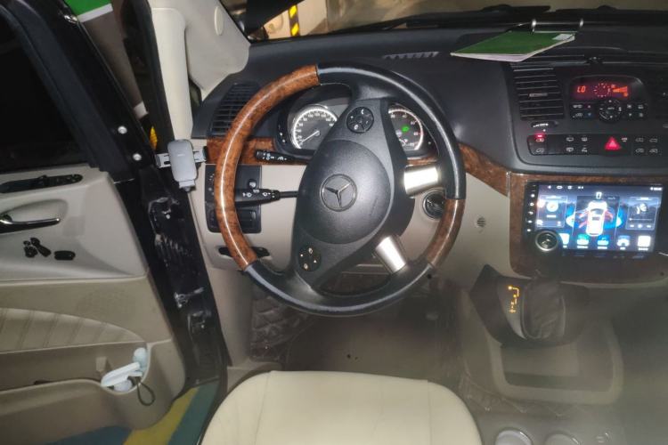 Used Mercedes-Benz Viano 2013 3.0L Navigator Edition Steering Wheel