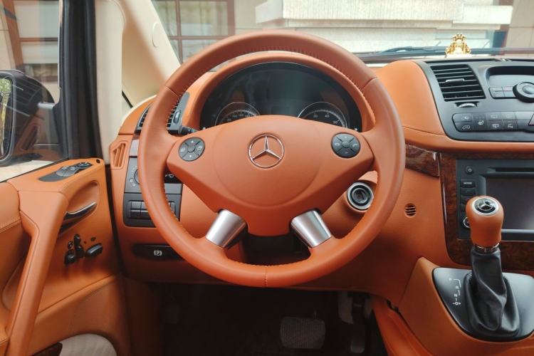 Used Mercedes-Benz Viano 2013 3.0L Navigator Edition Steering Wheel