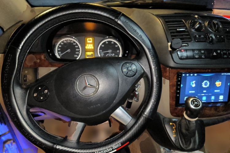 Used Mercedes-Benz Viano 2013 3.0L Comfort Edition Steering Wheel