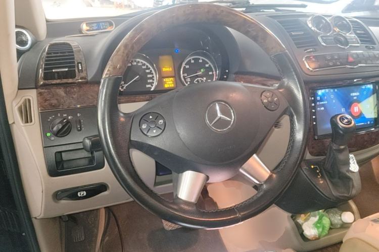 Used Mercedes-Benz Viano 2013 3.0L Comfort Edition Steering Wheel