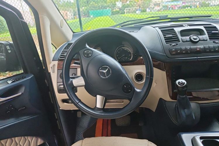 Used Mercedes-Benz Viano 2013 3.0L Navigator Edition Steering Wheel