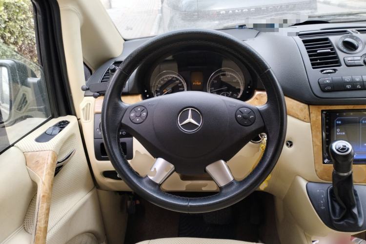 Used Mercedes-Benz Viano 2013 3.0L Hospitality Edition Steering Wheel