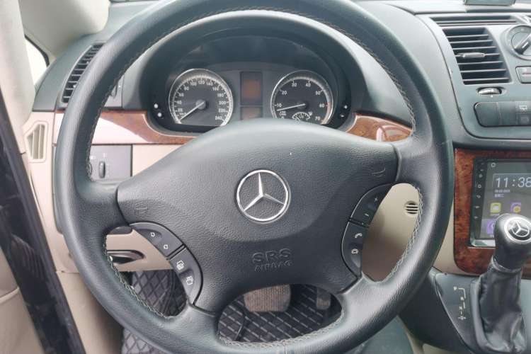 Used Mercedes-Benz Viano 2013 3.0L Comfort Edition Steering Wheel