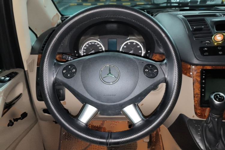 Used Mercedes-Benz Viano 2013 3.0L Navigator Edition Steering Wheel