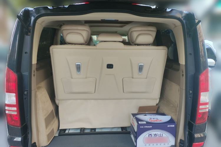 Used Mercedes-Benz Viano 2013 3.0L Comfort Edition Trunk