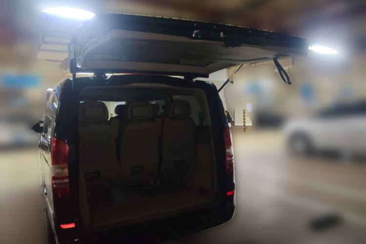 Used Mercedes-Benz Viano 2013 3.0L Comfort Edition Trunk