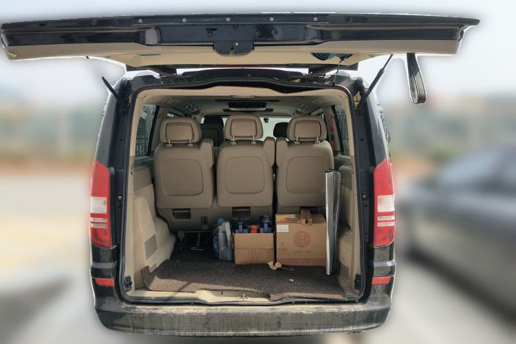 Used Mercedes-Benz Viano 2013 3.5L Haoci version Trunk