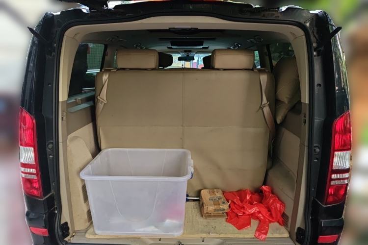Used Mercedes-Benz Viano 2013 3.0L Navigator Edition Trunk