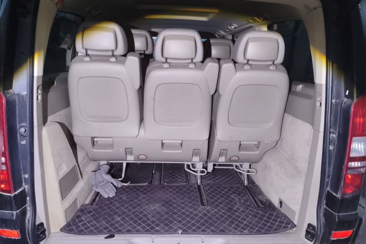 Used Mercedes-Benz Viano 2013 3.0L Comfort Edition Trunk