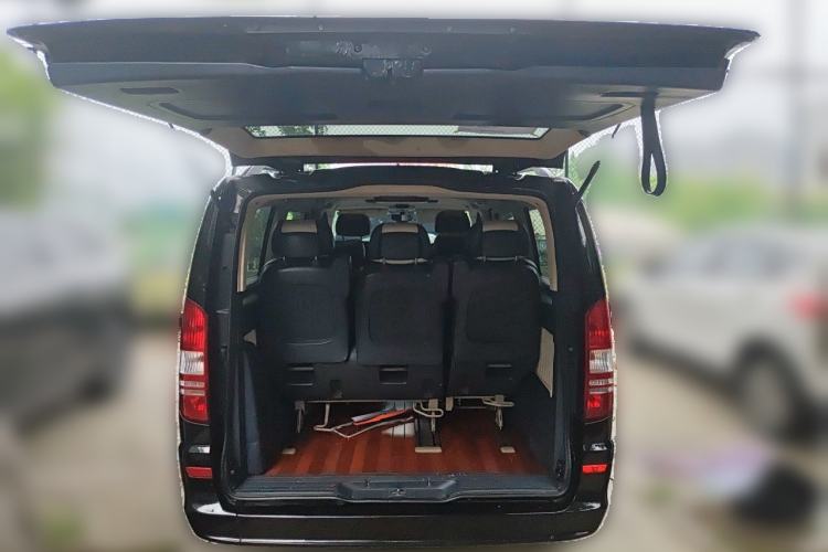 Used Mercedes-Benz Viano 2013 3.0L Navigator Edition Trunk