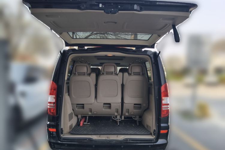 Used Mercedes-Benz Viano 2013 3.0L Comfort Edition Trunk