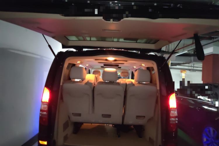 Used Mercedes-Benz Viano 2013 3.5L Haoci version Trunk