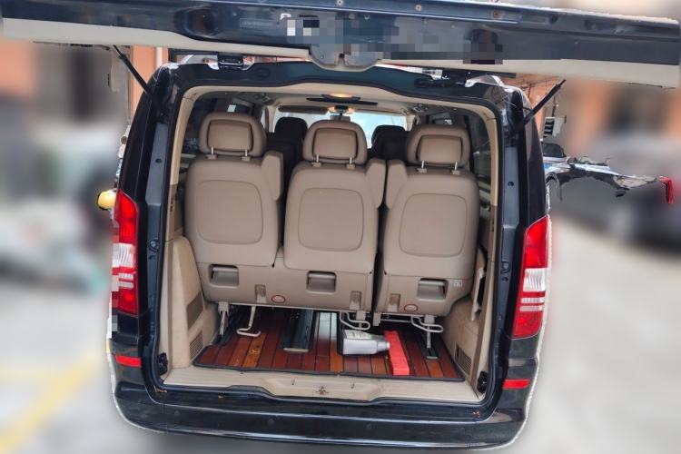 Used Mercedes-Benz Viano 2013 3.0L Hospitality Edition Trunk