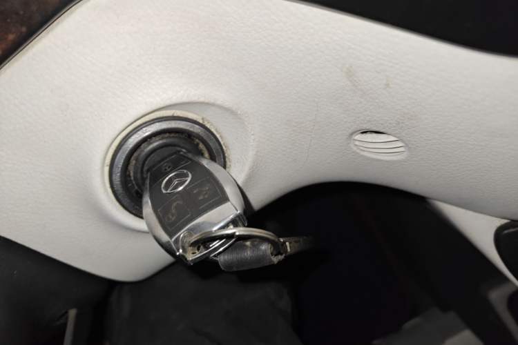 Used Mercedes-Benz Viano  Vehicle Key