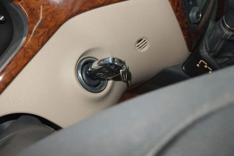Used Mercedes-Benz Viano 2013 3.0L Navigator Edition Vehicle Key