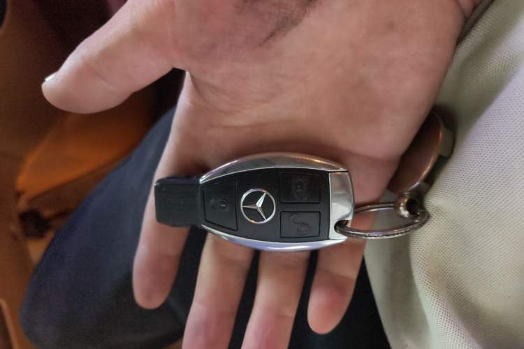 Used Mercedes-Benz Viano 2013 3.0L Navigator Edition Vehicle Key