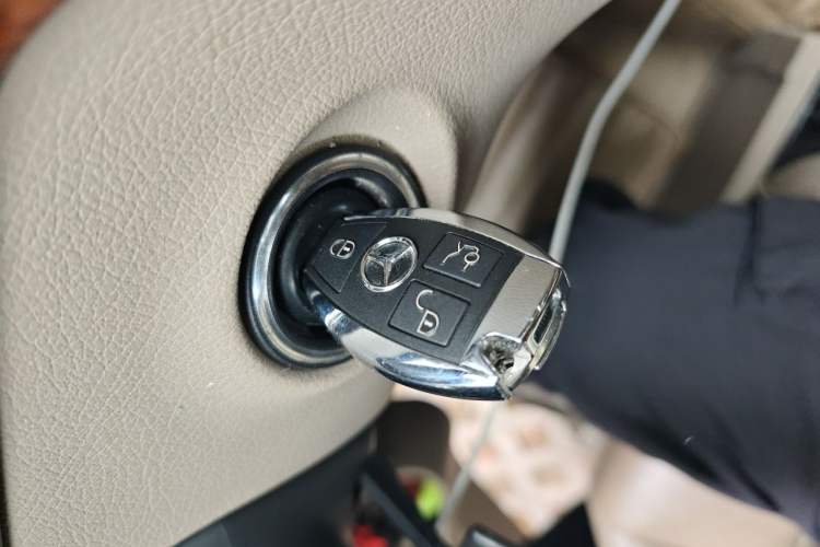 Used Mercedes-Benz Viano 2013 3.0L Navigator Edition Vehicle Key