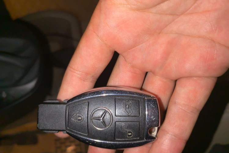 Used Mercedes-Benz Viano 2013 3.0L Comfort Edition Vehicle Key