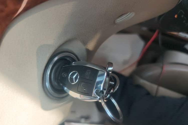 Used Mercedes-Benz Viano 2013 3.0L Navigator Edition Vehicle Key
