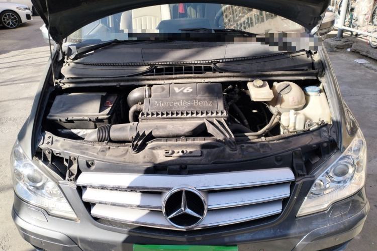 Used Mercedes-Benz Viano 2013 3.5L Haoci version Engine Bay