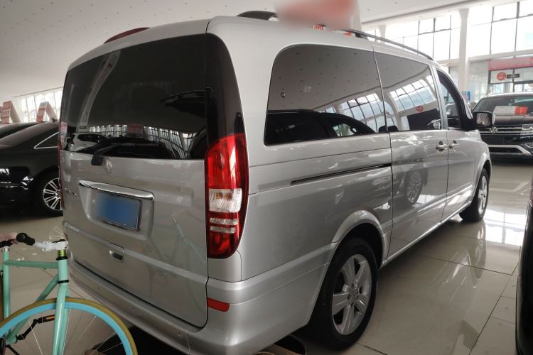 Used Mercedes-Benz Viano 2013 3.0L Hospitality Edition Exterior 3