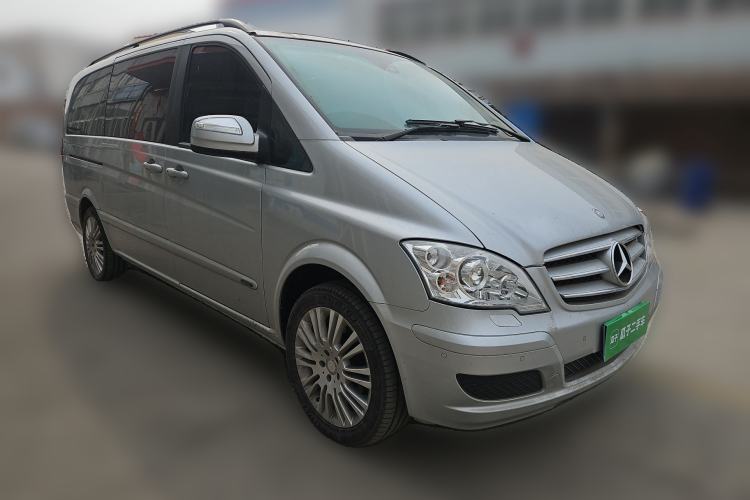 Used Mercedes-Benz Viano 2013 3.5L Haoci version Front Right 45 Deg