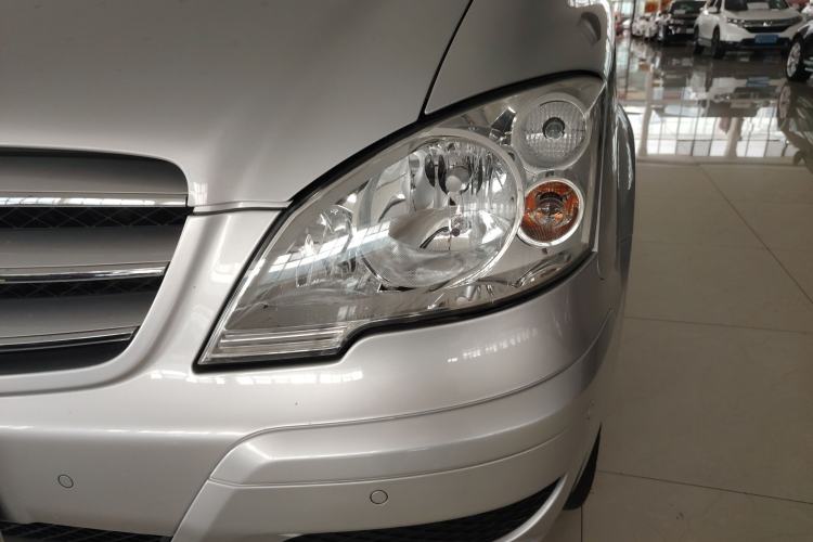 Used Mercedes-Benz Viano 2013 3.0L Hospitality Edition Left Front Headlight