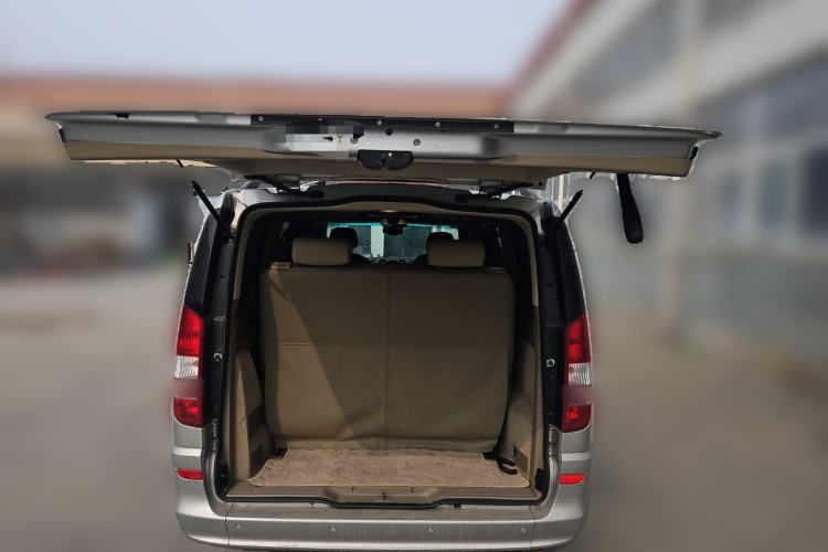 Used Mercedes-Benz Viano 2013 3.5L Haoci version Trunk