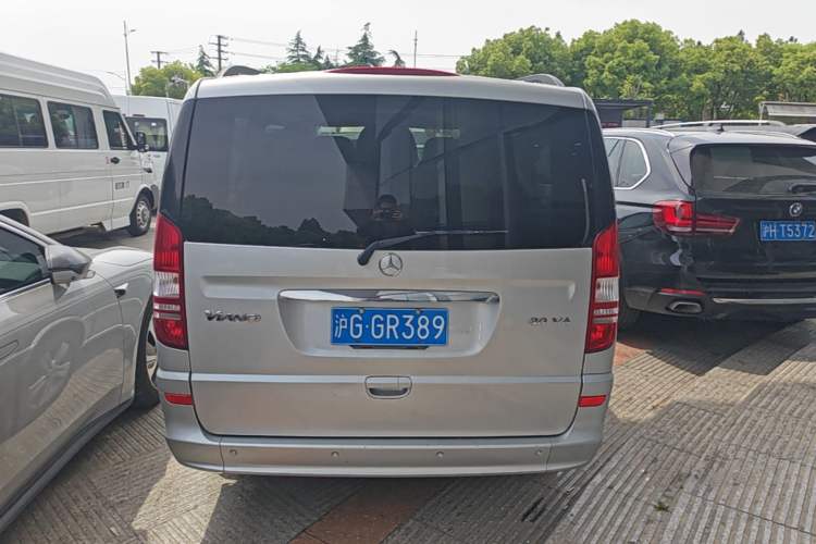 Used Mercedes-Benz Viano 2013 3.0L Hospitality Edition Rear