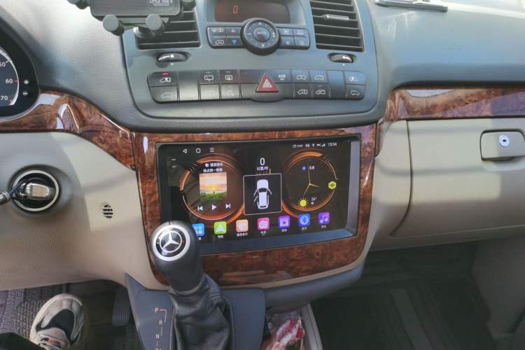 Used Mercedes-Benz Viano 2013 3.0L Navigator Edition Audio And AC Panel