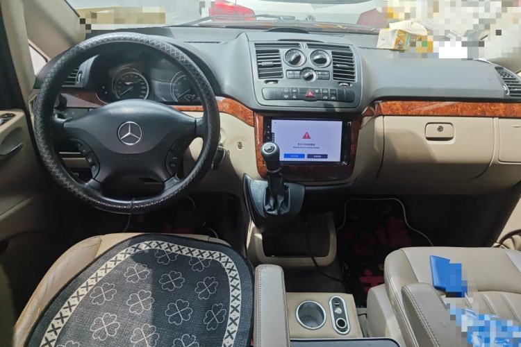 Used Mercedes-Benz Viano 2013 3.0L Comfort Edition Center Console