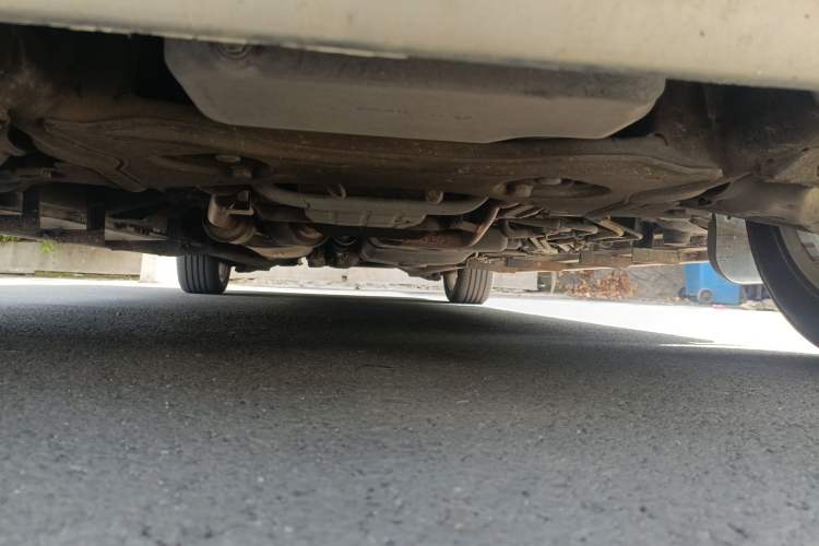 Used Mercedes-Benz Viano 2013 3.0L Comfort Edition Chassis Front