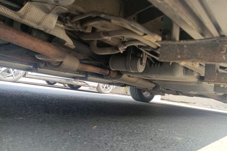 Used Mercedes-Benz Viano 2013 3.0L Comfort Edition Chassis Front Left