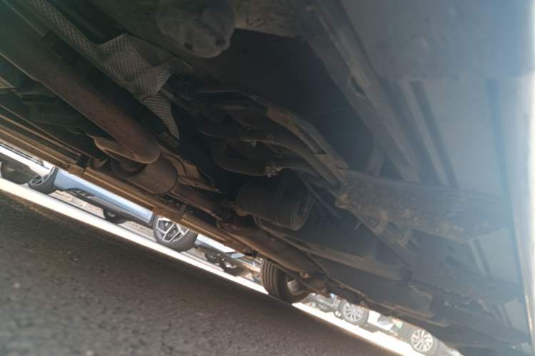 Used Mercedes-Benz Viano 2013 3.0L Comfort Edition Chassis Front Left