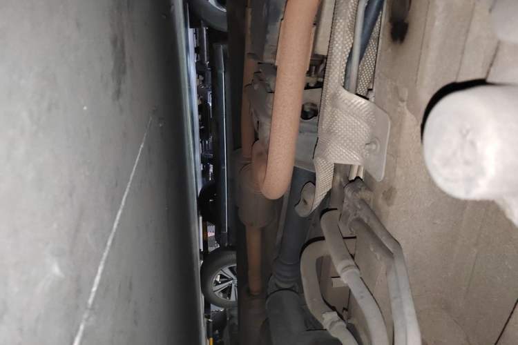Used Mercedes-Benz Viano 2013 3.0L Navigator Edition Chassis Front Left