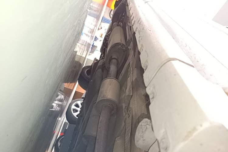 Used Mercedes-Benz Viano 2013 3.0L Hospitality Edition Chassis Front Right