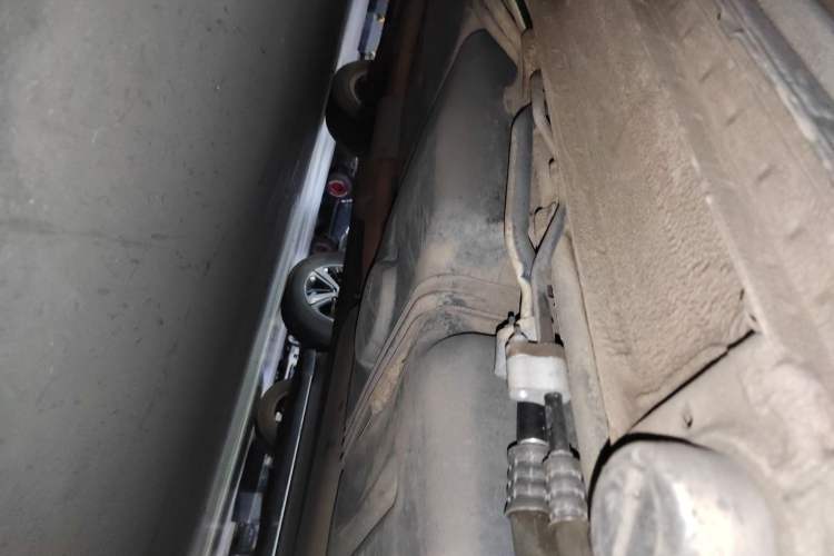 Used Mercedes-Benz Viano 2013 3.0L Navigator Edition Chassis Rear Left