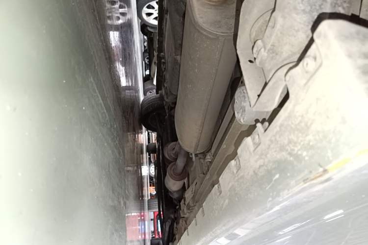 Used Mercedes-Benz Viano 2013 3.0L Hospitality Edition Chassis Rear Right